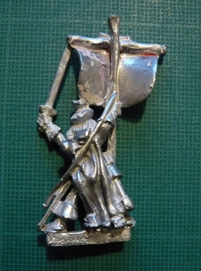 RR7 Oreons Wood Elf Archers: Standard Bearer (back)